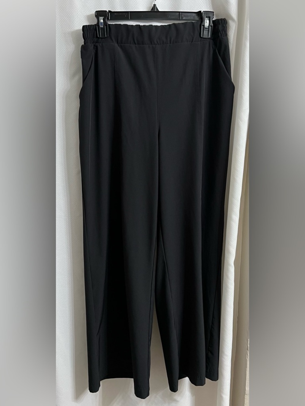 TWO Fabletics Downtown Wide Leg Pants - black and green